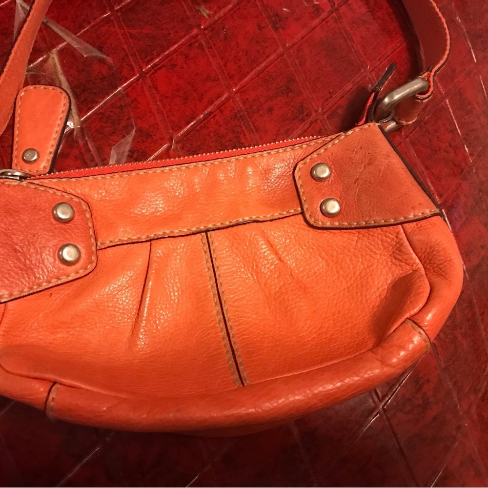 Vintage Orange Genuine Leather Fossil Crossbody - Picture 5 of 6